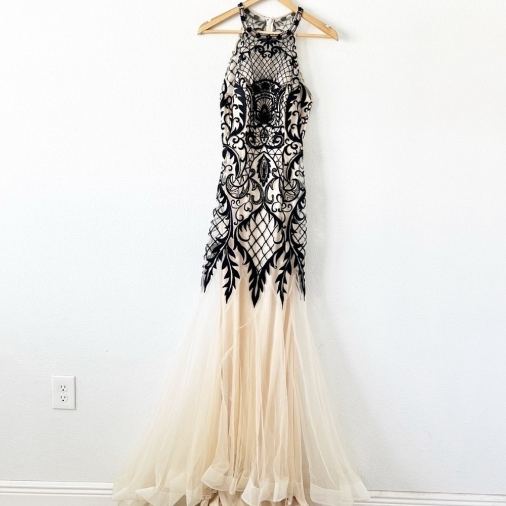 Nina Canacci Beaded Sequin Mermaid Gown Dress in Cream Black - Picture 2 of 12